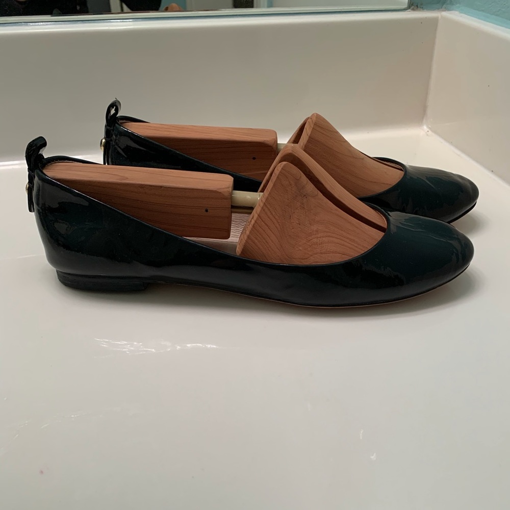 Vince Camuto Black Flats Patent Leather